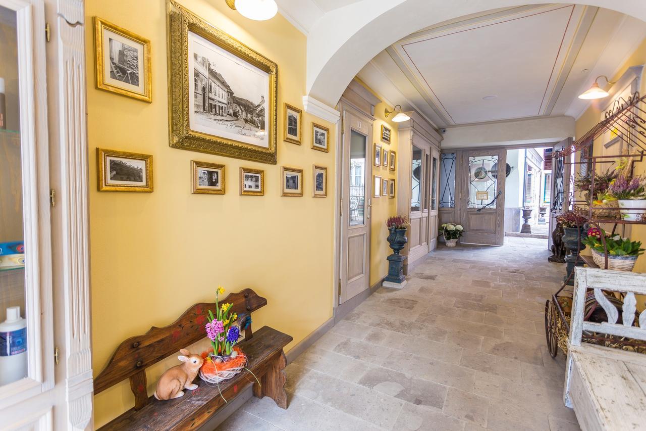 Dom Berg Banska Stiavnica Exterior foto